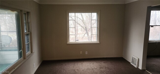 Photo - 920 Shehy St