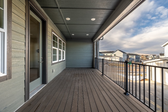 8806 Fraser River Lp