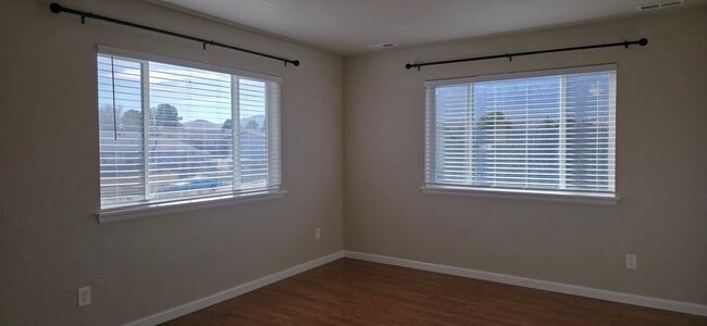 Photo - 1724 Hampton S Unit 201