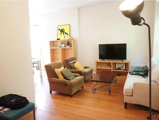 Building Photo - 1507 N Hudson Ave Unit 2F