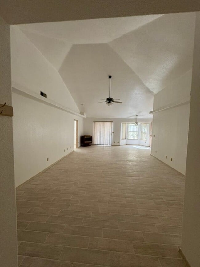 Photo - 4894 Arena Dr
