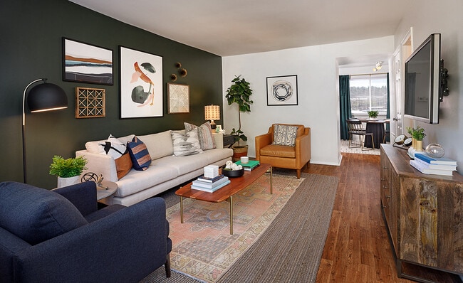 Dogwood Model Living - Abbington West End