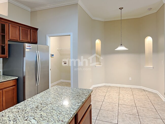 Photo - 3932 Pipit Pt