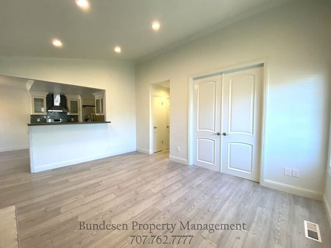 Photo - 1702 Algol Ct