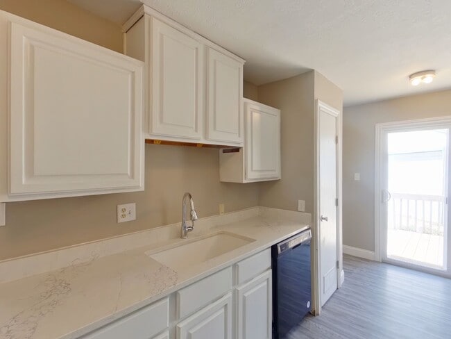 Photo - 1921 N Garland St Unit 1921