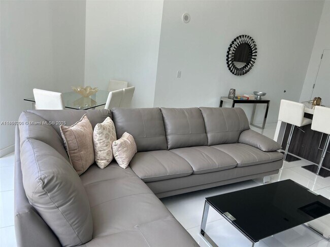 Photo - 851 NE 1st Ave Unit 411