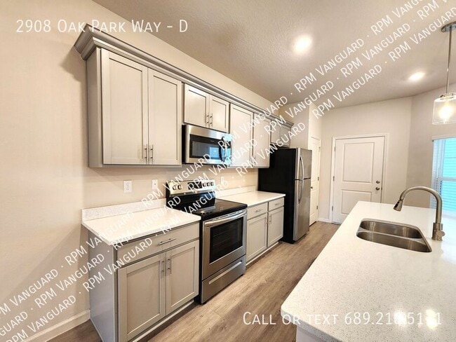 Photo - 2908 Oak Park Way