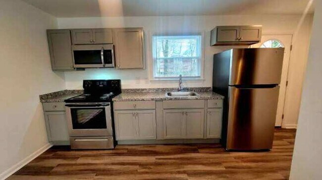 Photo - 1518 W Clara Dr