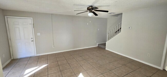 Photo - 1024 Spring Meadow Dr