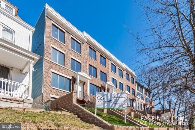 Building Photo - 4525 1/2 Georgia Avenue NW-#1 Unit #1 Rental