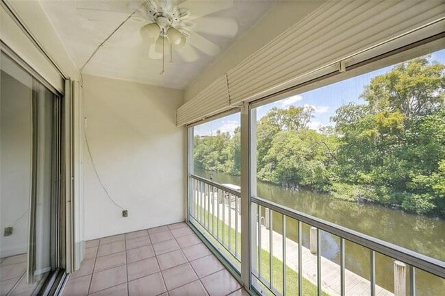 Photo - 1400 NE 55th St Unit 208