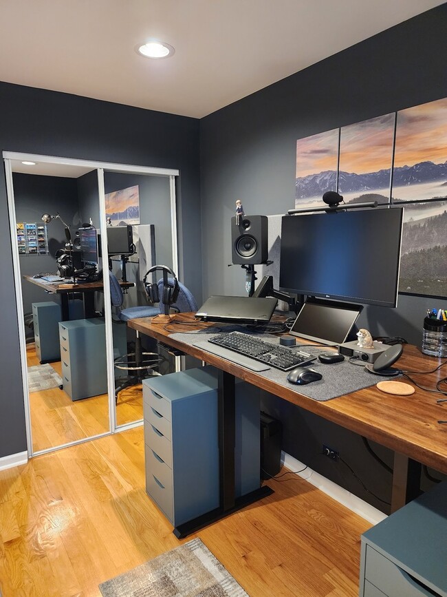 Photo - 1405 Clairmont Ct