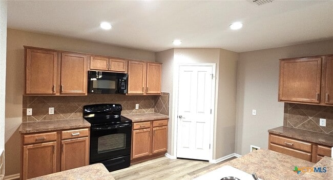 Photo - 6046 Mule Deer Dr