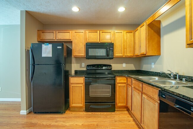 Photo - Penn Crossing