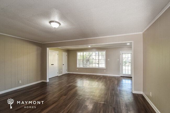 Photo - 4859 Gill Rd