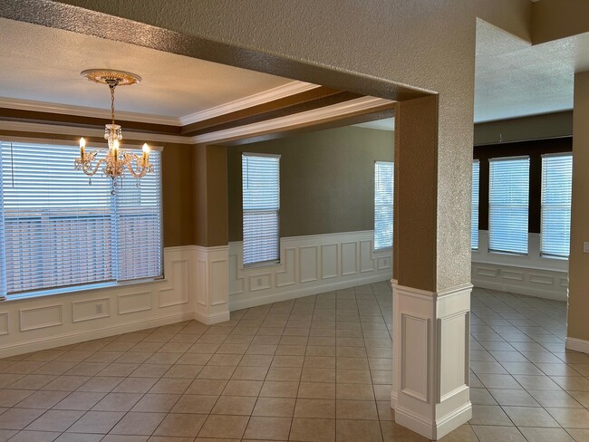 Photo - 1849 Alexander Way