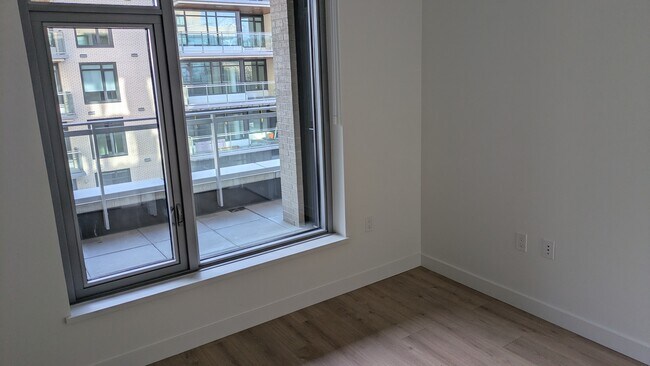 Photo - 755 Harbourside Dr Unit 303