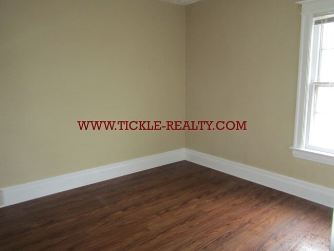Photo - 537-539 Meigs Street Unidad 537-DN