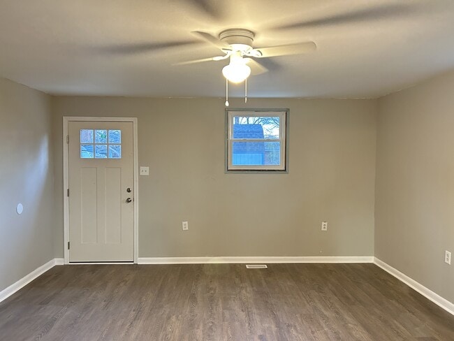 Photo - 612 Providence Rd