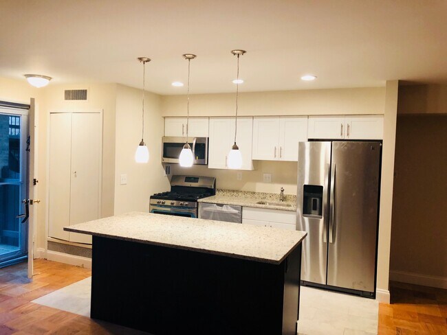 Building Photo - Fully remodeled 2 BR 1BA in Bethesda. Gas and water included.  Pets ok.