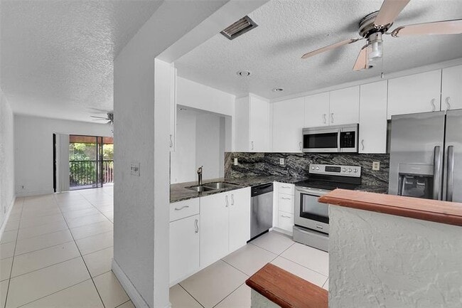 Photo - 9182 NW 40th St Unit 9182