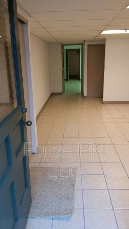 Photo - 112 E 5th St