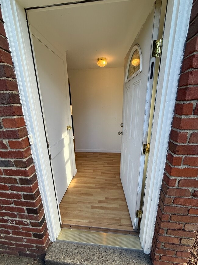 111 Roberts Dr
