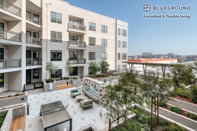 Photo - 6701 Shellmound St Unidad FL4-ID1467