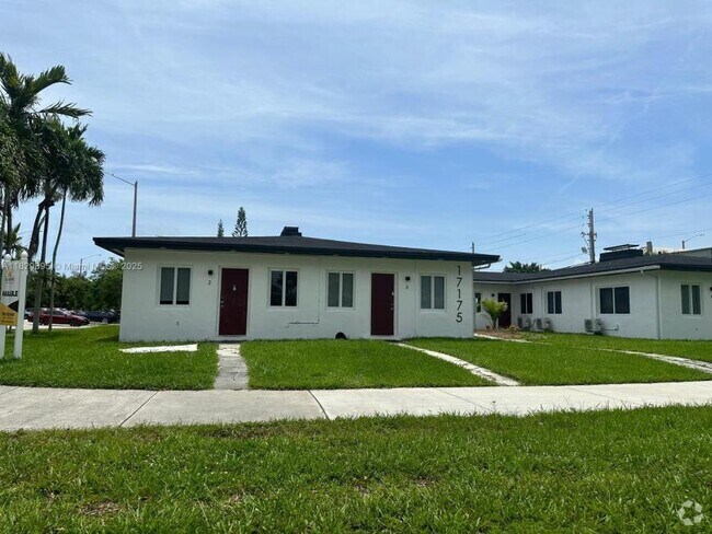 Building Photo - 2 bedroom in Miami FL 33162 Rental