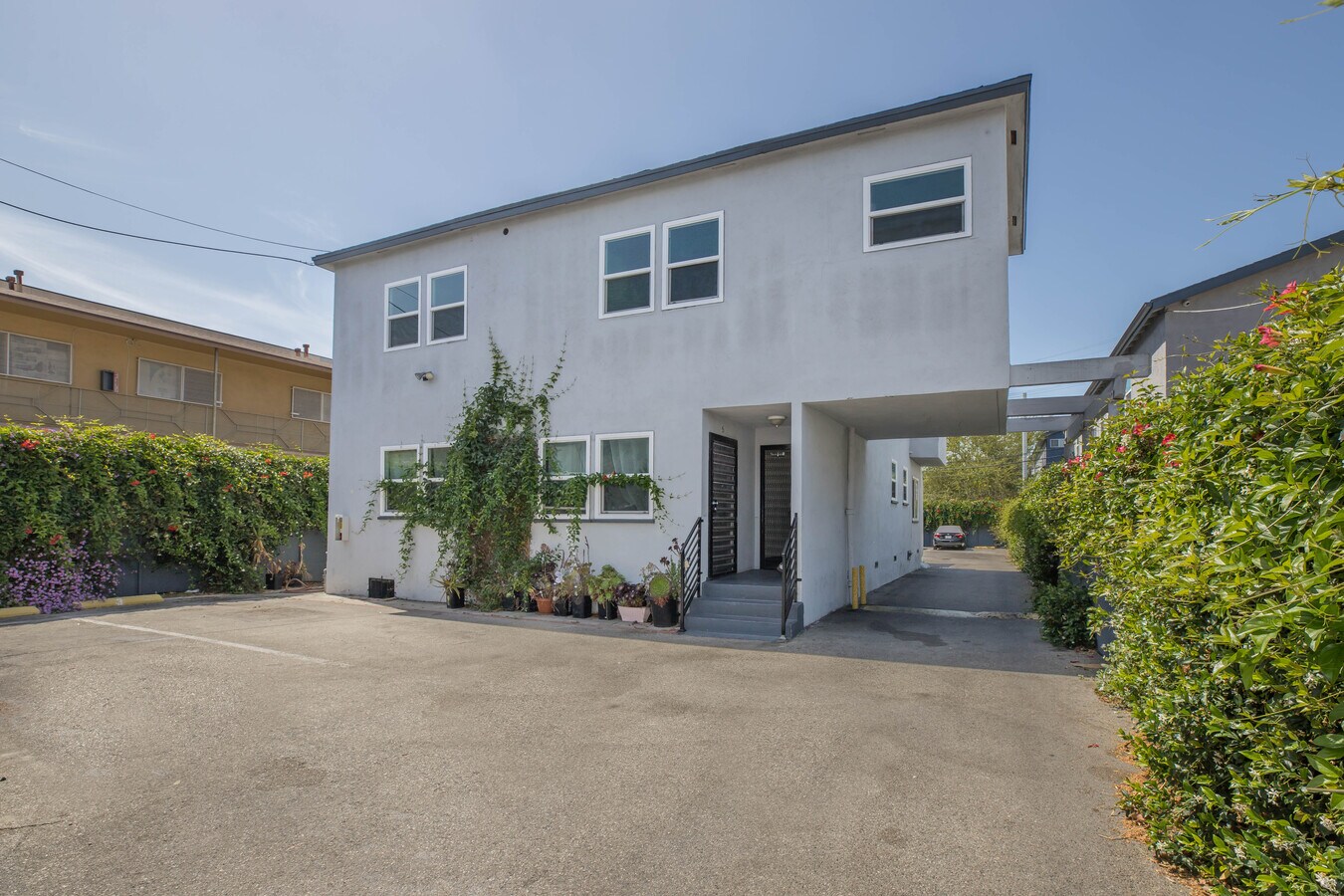 Photo - 1260 W 39th St