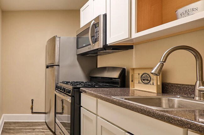 Photo - 198 Court St