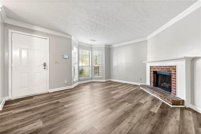 Photo - 1068 Huntington Trce SE