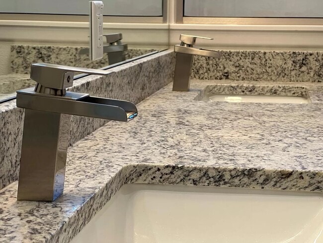 Photo - 705 Tower Mill Ct