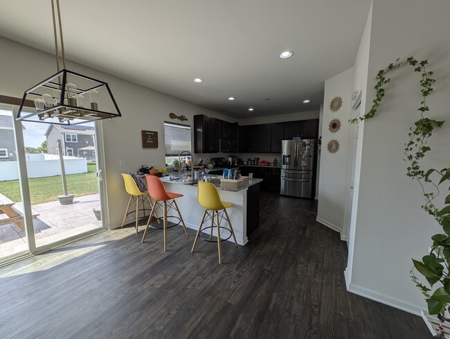 Photo - 3759 St James Ct