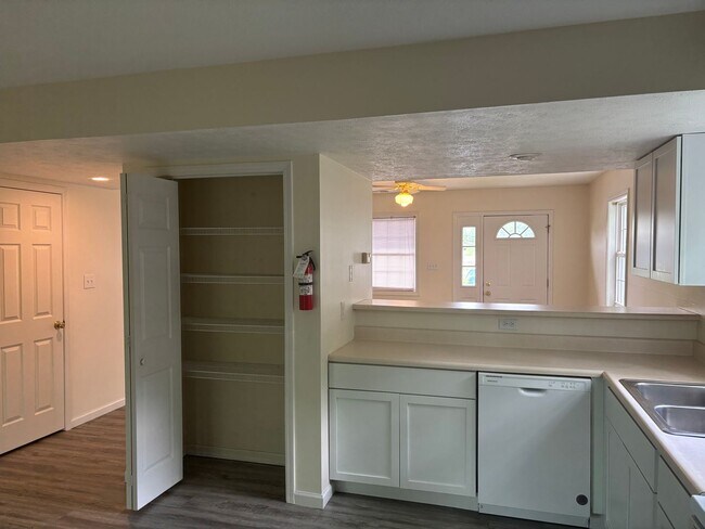 Photo - 3465 S Oaklawn Cir
