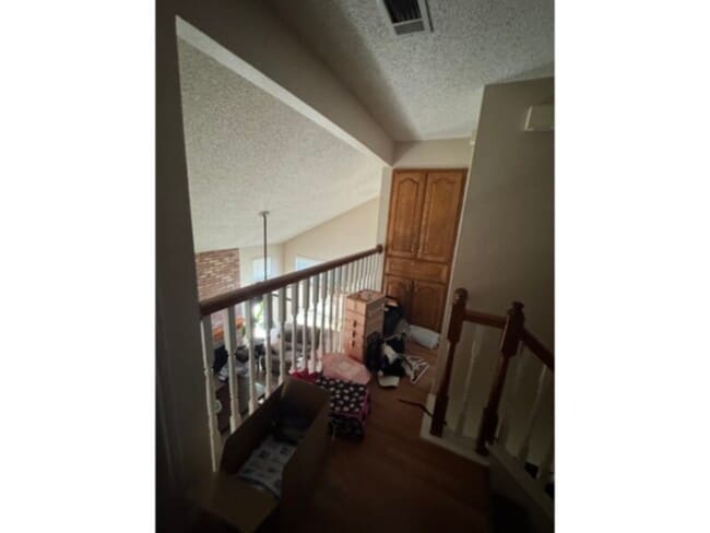 Photo - 912 Haverstraw Pl
