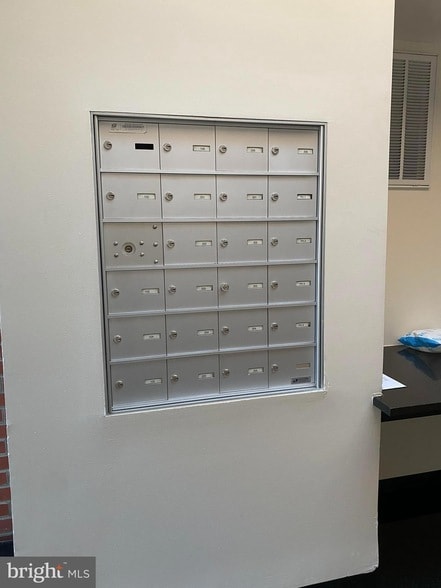 Photo - 1654 Euclid St NW Unit 105