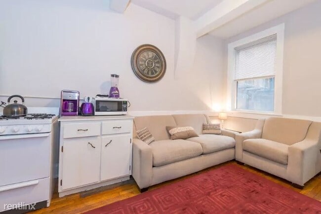 Photo - 160 Endicott St