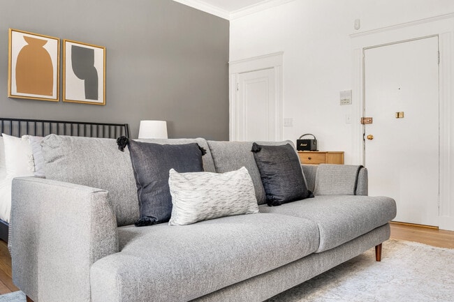 Photo - 232 Newbury St Unit FL2-ID1299