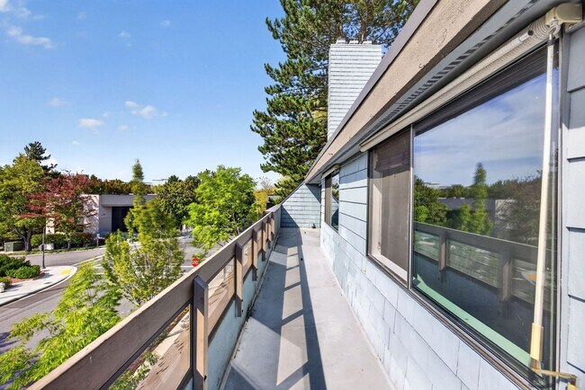 Photo - 3030 80th Ave SE