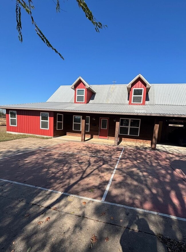 Building Photo - 6881 FM 1387 Unit 6881 FM 1387  D