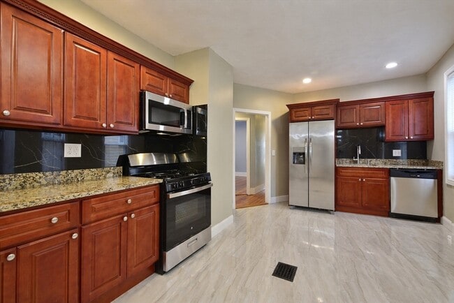 Photo - 9 Nightingale St Unit 2