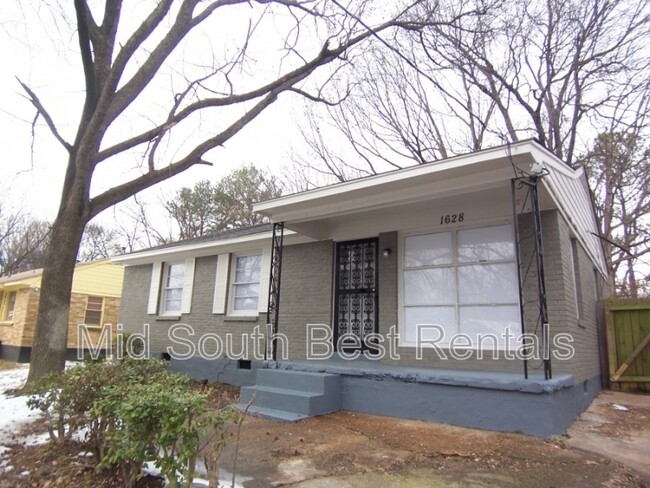 Photo - 1628 Vicky Ln House