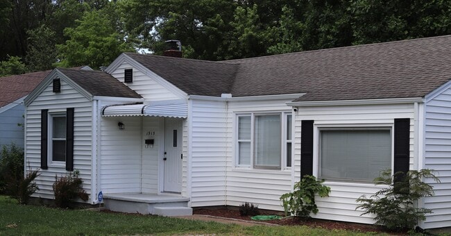 Photo - 1915 S Roanoke Ave