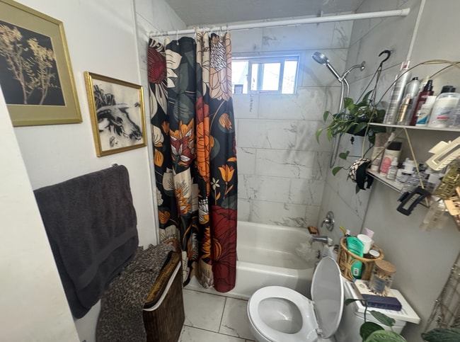 Photo - 577 400 S Unit Side Studio Apartment