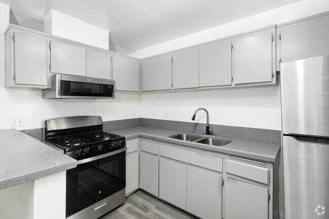 Kitchen - A41--1204-1208 West Adams Blvd.