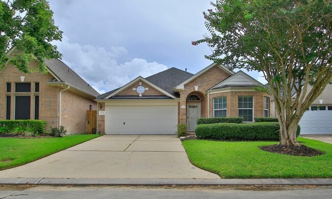 Building Photo - 15938 Cottage Ivy Cir