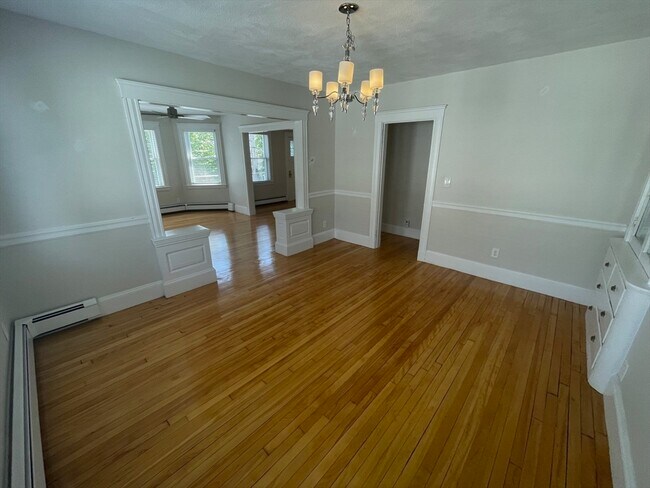 Photo - 252 Brown St