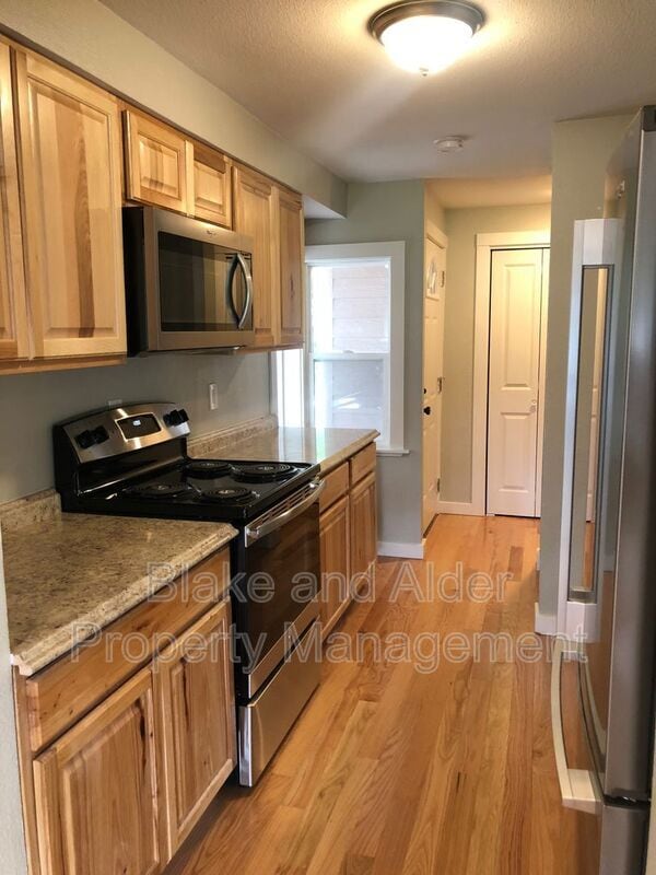 Photo - 2410 SE 9th Ct