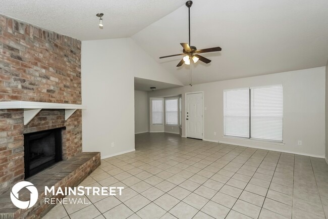 Photo - 1072 Westcliff Ave